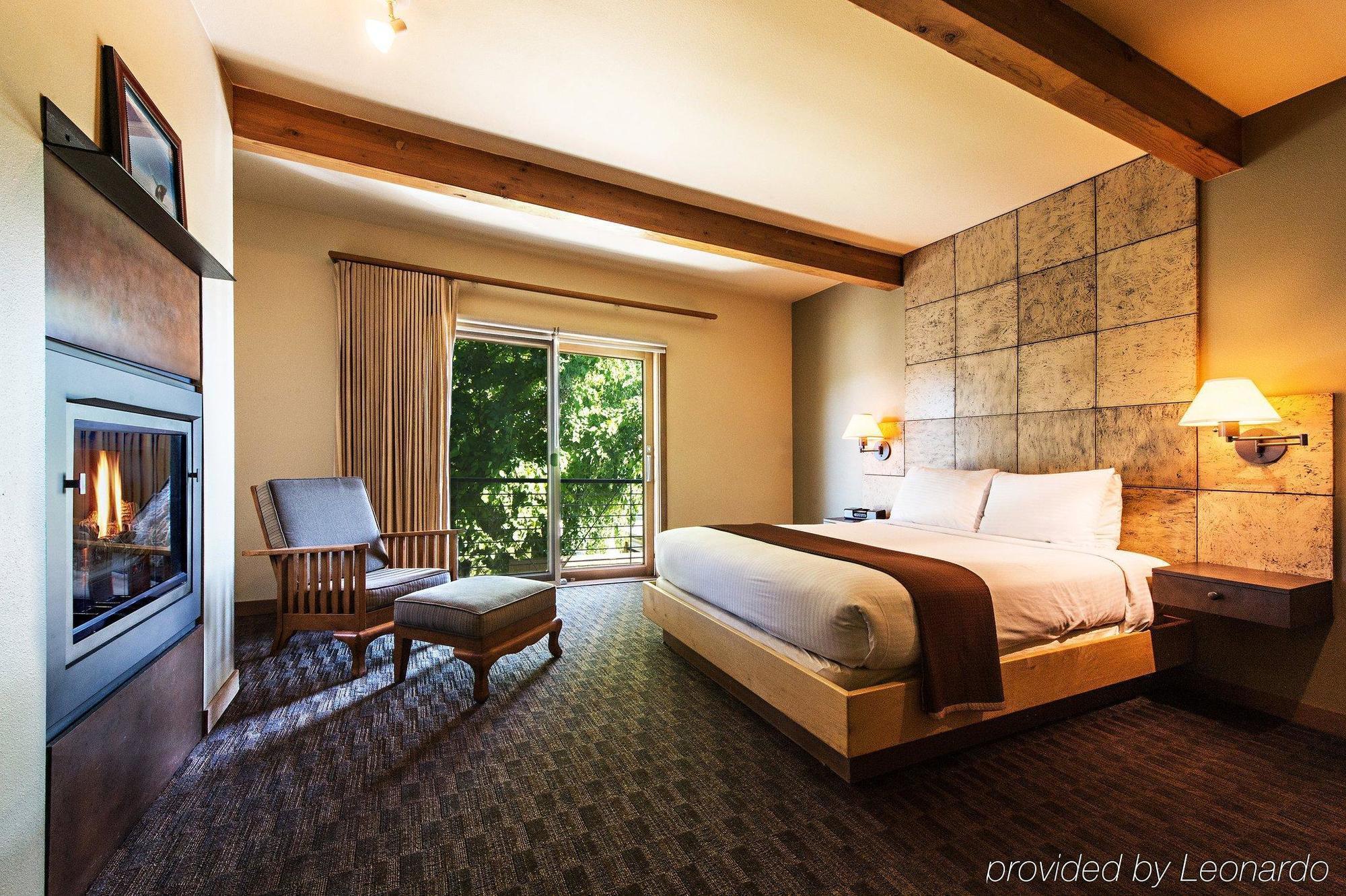Отель Friday Harbor House Экстерьер фото